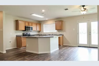309 Spurlock Drive, Krum, TX 76249 - Photo 4