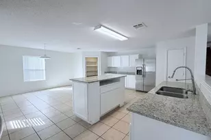 7909 Mosstree Dr, Arlington, TX 76001 - Photo 12