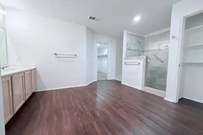 7909 Mosstree Drive, Arlington, TX 76001 - Photo 18