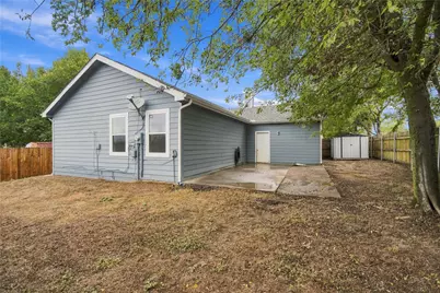 301 Pasley Street, Waxahachie, TX 75165 - Photo 8