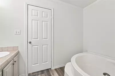 301 Pasley Street, Waxahachie, TX 75165 - Photo 24