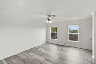 301 Pasley St, Waxahachie, TX 75165 - Photo 22