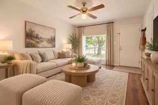 511 N Cherry St, Aubrey, TX 76227 - Photo 4