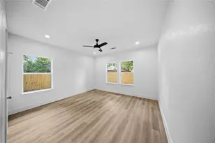 3621 Meyers St, Dallas, TX 75215 - Photo 12