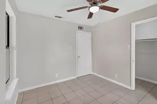 1805 McQueary St, Arlington, TX 76012 - Photo 14