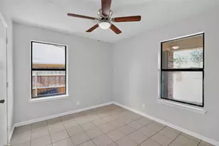1805 McQueary St, Arlington, TX 76012 - Photo 12