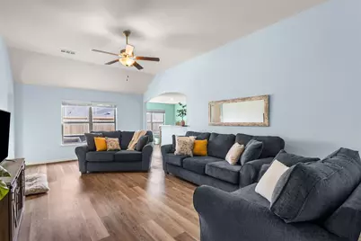 4006 Lakeview Drive, Sanger, TX 76266 - Photo 6