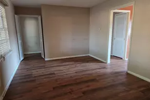 3812 Triumph St, Forest Hill, TX 76119 - Photo 4