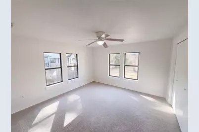 5609 Baylor Avenue, River Oaks, TX 76114 - Photo 8