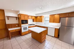5609 Baylor Ave, River Oaks, TX 76114 - Photo 2