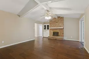 9433 Meadowknoll Dr, Dallas, TX 75243 - Photo 4