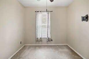 814 Rawlins Dr, Lancaster, TX 75146 - Photo 16