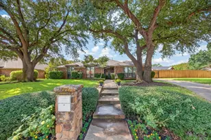 604 Lincoln Ct, Arlington, TX 76006 - Photo 2