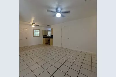 1320 S Rockwall Avenue, Terrell, TX 75160 - Photo 4