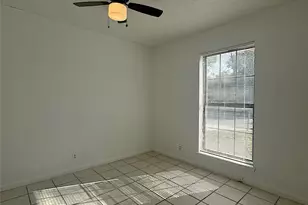 1320 S Rockwall Ave, Terrell, TX 75160 - Photo 10
