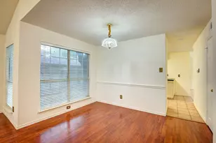 230 Brittany Dr, Euless, TX 76039 - Photo 10