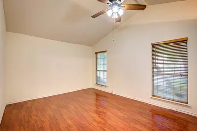 230 Brittany Drive, Euless, TX 76039 - Photo 26