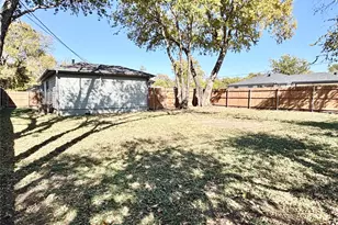 4236 Voncille St, Haltom City, TX 76117 - Photo 26