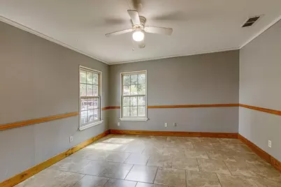 8710 Cardella Avenue, Dallas, TX 75217 - Photo 14