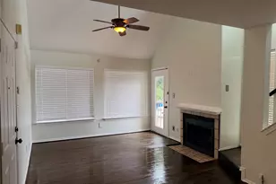 3117 Sondra Dr, Fort Worth, TX 76107 - Photo 4