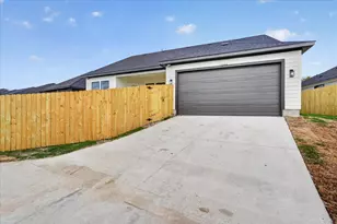 1644 W Wintergreen Rd, Lancaster, TX 75134 - Photo 32