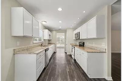 3704 Standridge Drive, Carrollton, TX 75007 - Photo 8