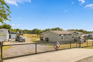 167 Denton Heights Ln, Weatherford, TX 76085 - Photo 2
