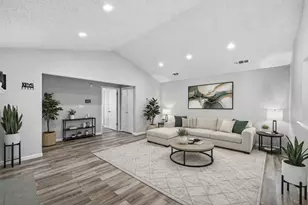 2306 Carol Good Ln, Carrollton, TX 75006 - Photo 4