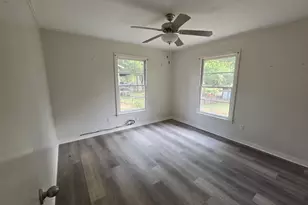 1007 N Montgomery St, Gilmer, TX 75644 - Photo 12