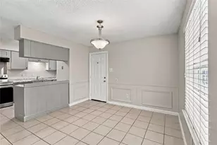 2808 S Fielder Rd, Arlington, TX 76015 - Photo 6