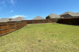 9901 Autumn Leaves Ln, Aubrey, TX 76227 - Photo 18