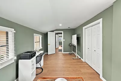 311 N Pendell Avenue, Cleburne, TX 76033 - Photo 14