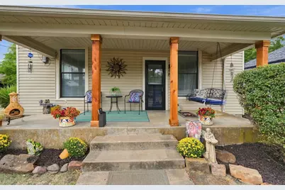 311 N Pendell Avenue, Cleburne, TX 76033 - Photo 2