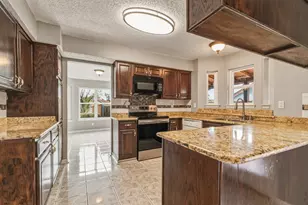 4357 Ashley Ln, Grand Prairie, TX 75052 - Photo 14
