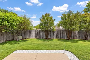 1705 Sandy Point Ct, Arlington, TX 76018 - Photo 34
