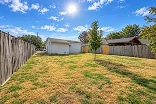 4131 Soloman Dr, Dallas, TX 75212 - Photo 32