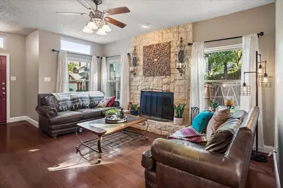 1502 Bennington Court, Grapevine, TX 76051 - Photo 4