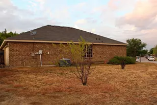 1699 Eagle River Trail, Lancaster, TX 75146 - Photo 30