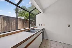 18040 Midway Rd, Dallas, TX 75287 - Photo 8