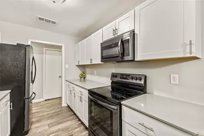 13225 Lexington Lane, Balch Springs, TX 75180 - Photo 10