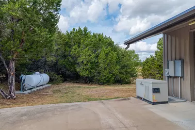 400 Hali Brooke Drive, China Spring, TX 76633 - Photo 20
