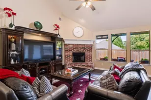 1728 Lake Way Dr, Little Elm, TX 75068 - Photo 6