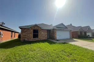 112 Kennedy Dr, Terrell, TX 75160 - Photo 1