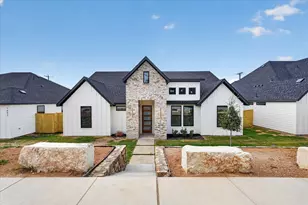1656 W Wintergreen Rd, Lancaster, TX 75134 - Photo 2