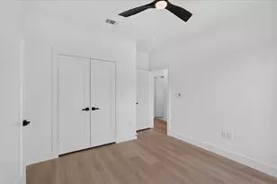 1656 W Wintergreen Rd, Lancaster, TX 75134 - Photo 22