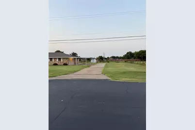 1729 Vicky Lane, Grand Prairie, TX 75052 - Photo 6