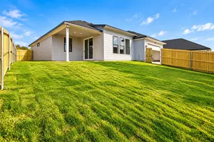 1640 W Wintergreen Rd, Lancaster, TX 75134 - Photo 30