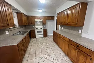 504 W Jay Ct, DeSoto, TX 75115 - Photo 4