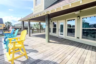 2009 Lakeview, Crystal Beach, TX 77650 - Photo 10
