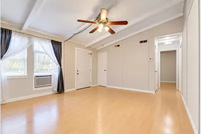 2306 Ross Avenue #100, Fort Worth, TX 76164 - Photo 6